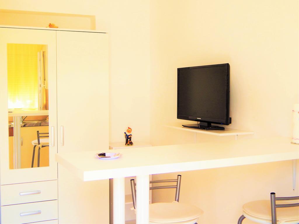 Adria Apartments Stobreč Eksteriør bilde