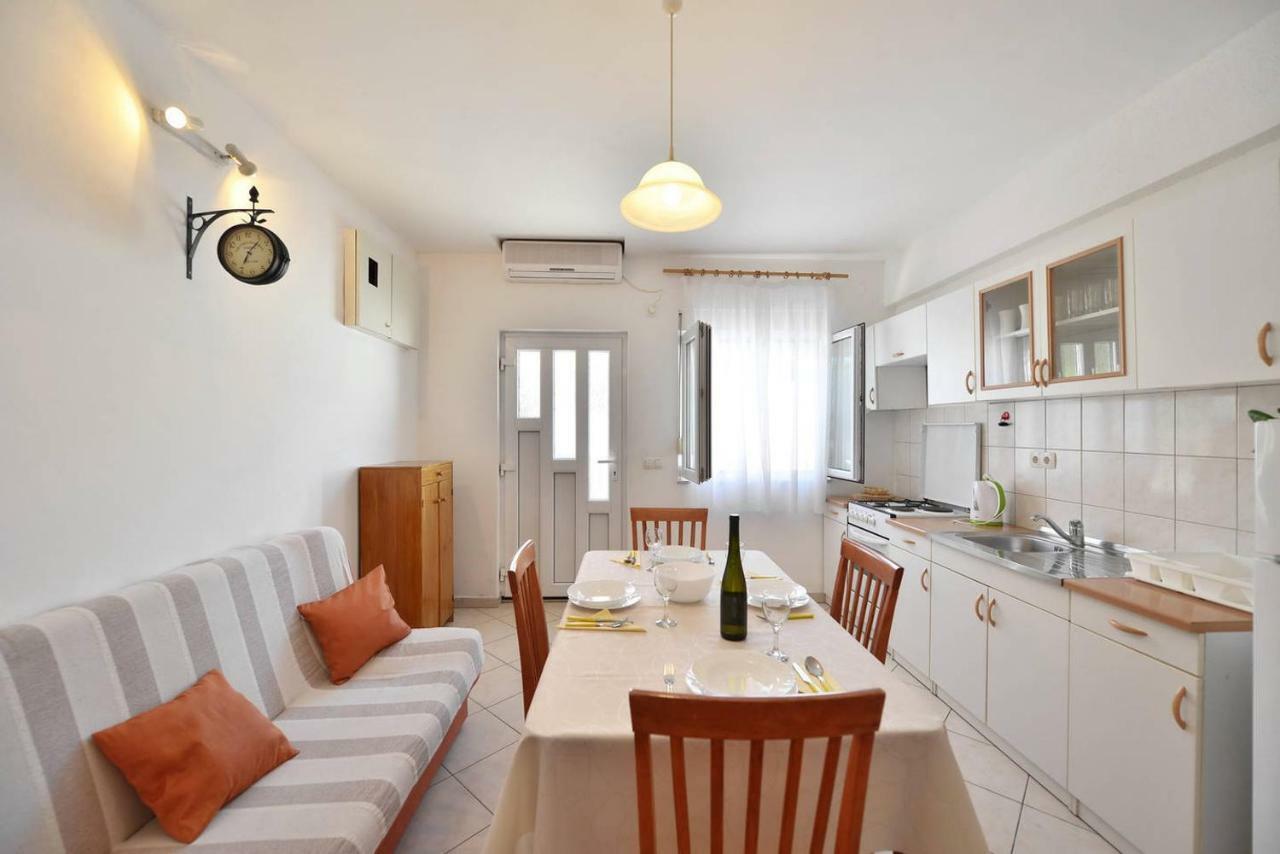 Adria Apartments Stobreč Eksteriør bilde